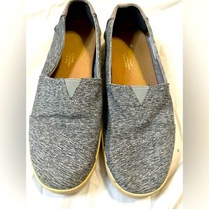 TOMS Avalon Slip-On Sneaker, Grey/Black, Size 7.5